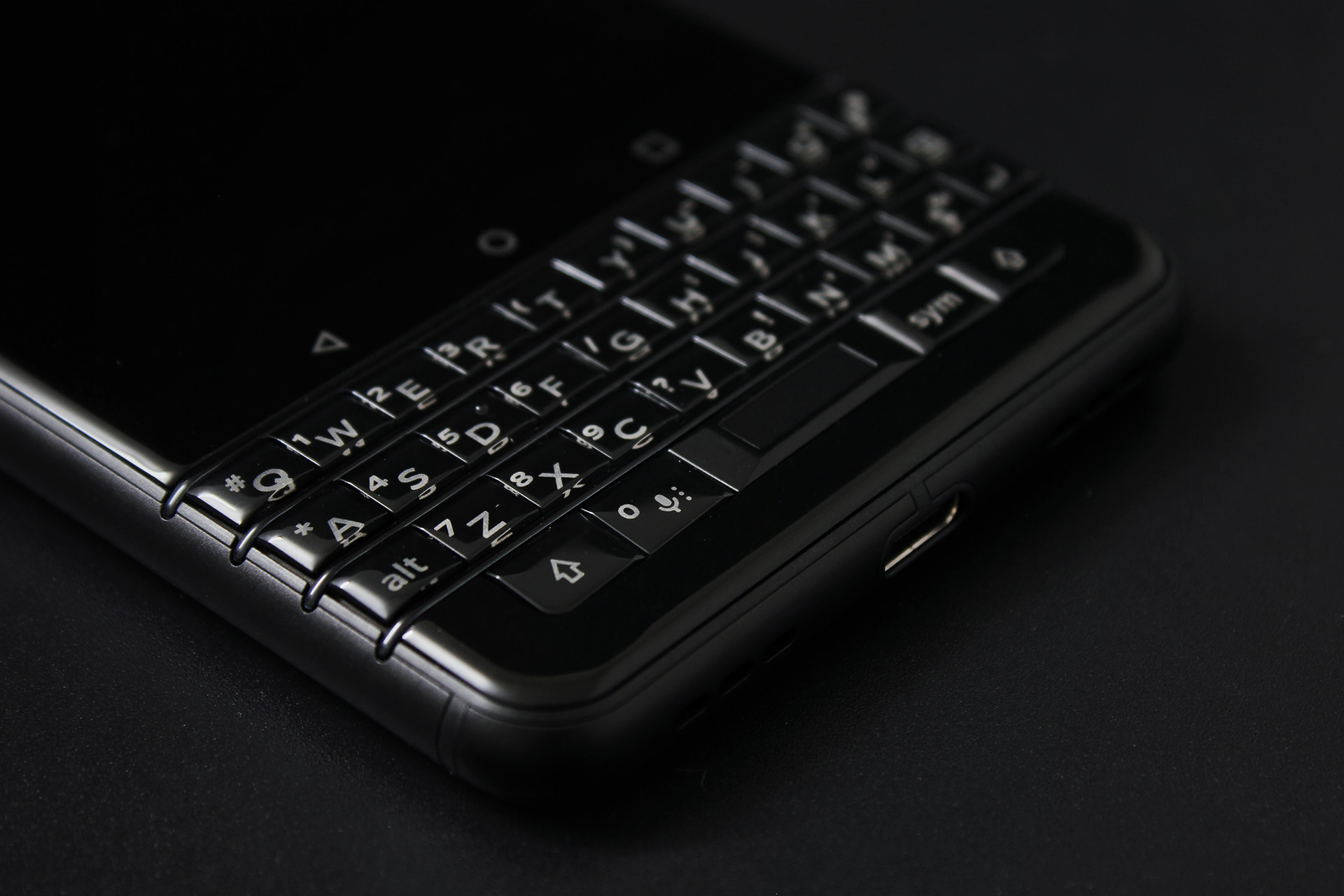 黑莓keyone亲测感受,黑莓KEYONE精英版怎么样