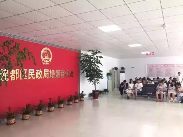 备辣椒、吹毒烟……许昌旧时这样闹洞房？现在又变成这样了！