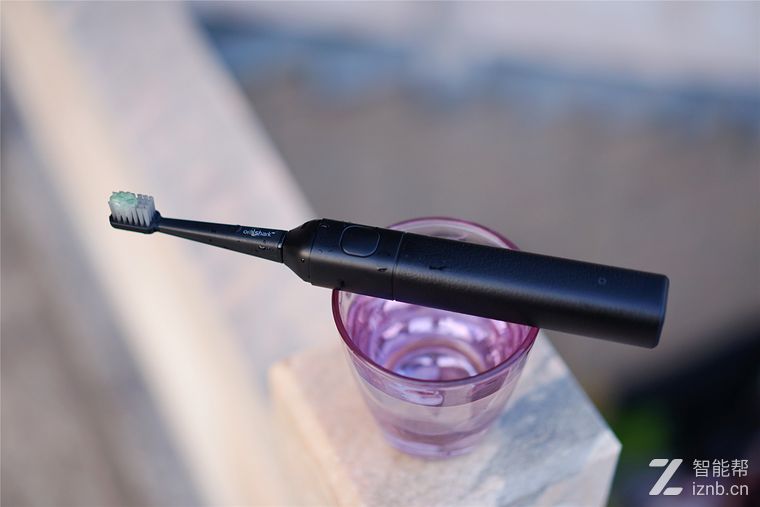 有了它再也不用为刷不干净牙烦恼oralshark声波电动牙刷K117-B