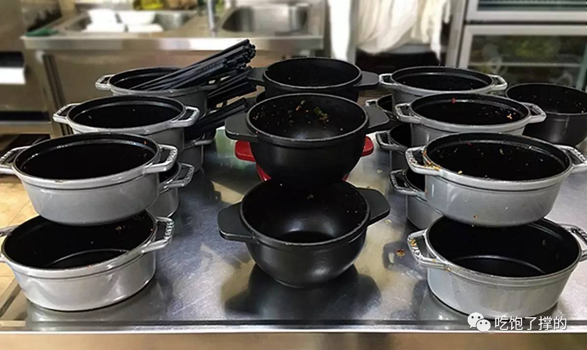 地球首家双立人铁锅米线,让人心安理得地荒废一个下午