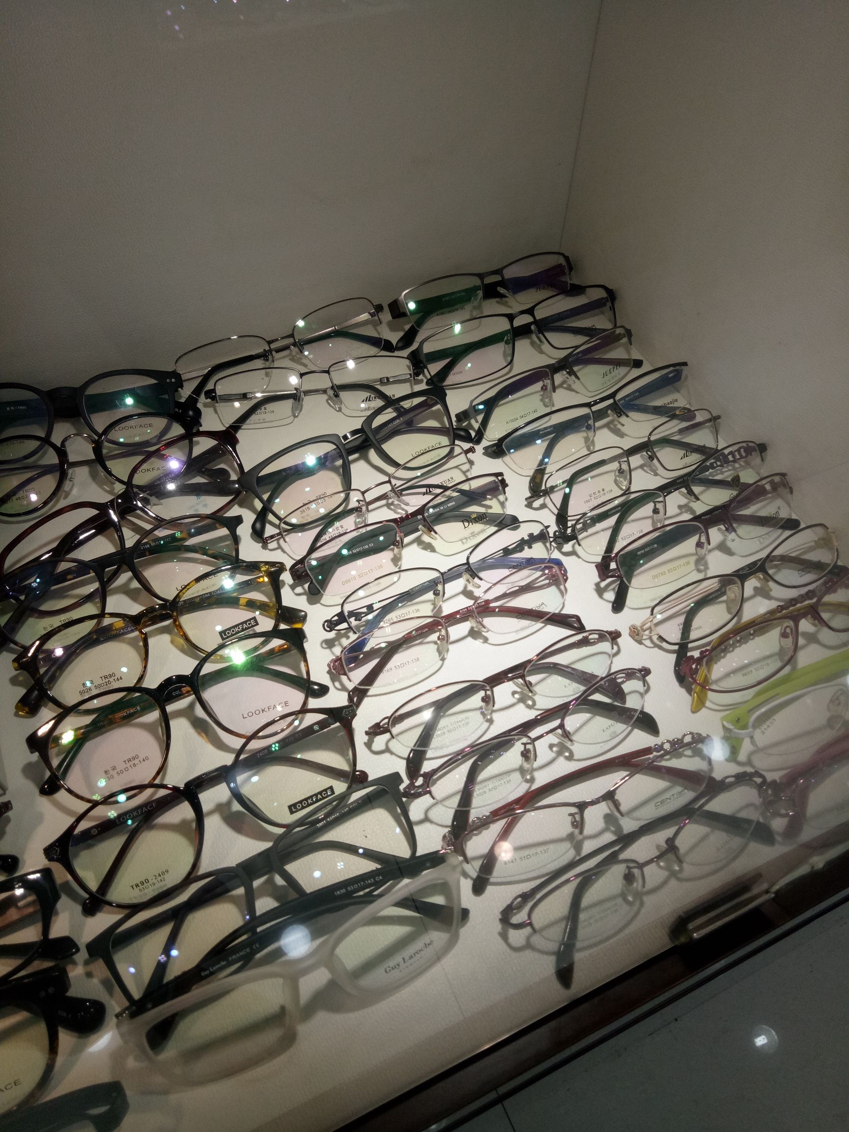 网上团购眼镜靠谱吗,团购100的眼镜靠谱吗