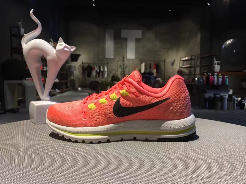 nike登月跑鞋适合跑步吗,nike登月鞋适合夏天穿吗