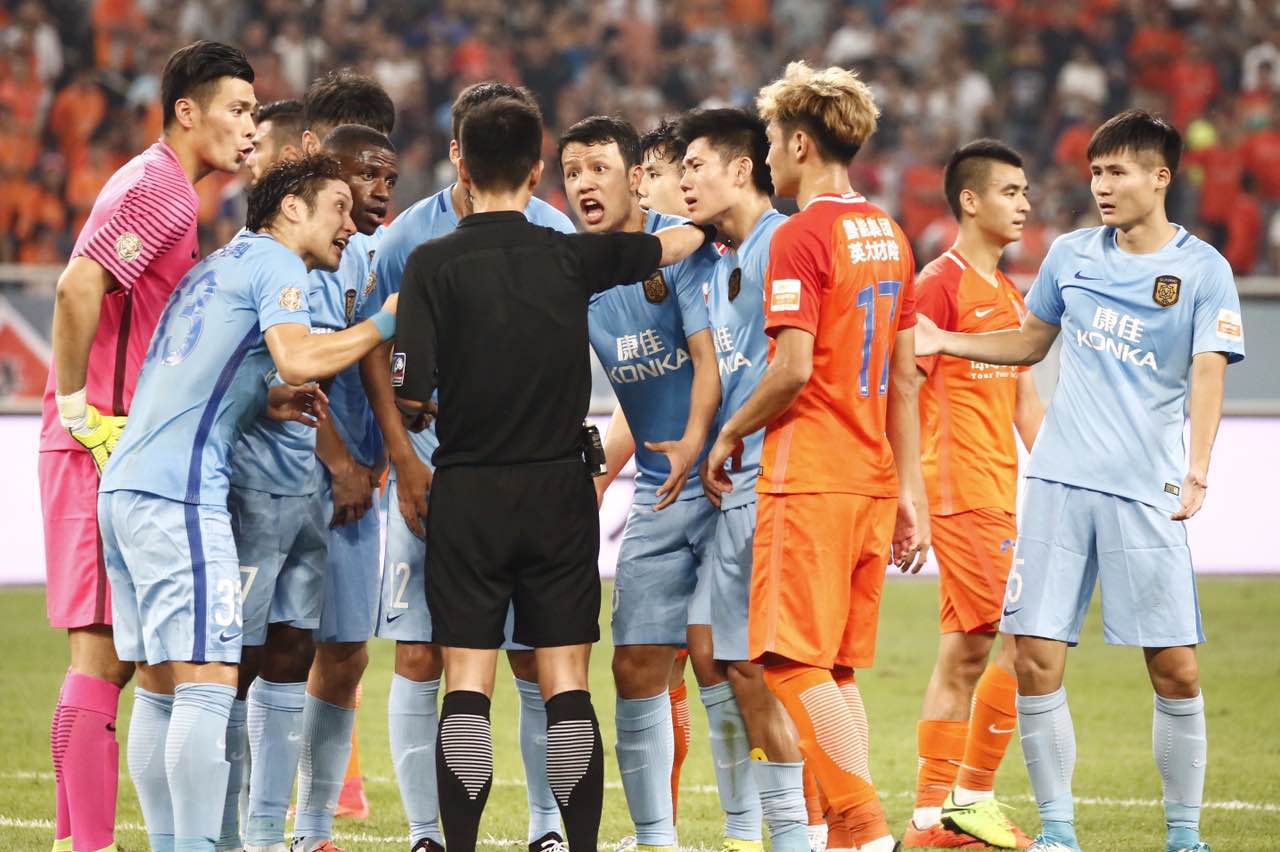 鲁能被判争议点球全过程,点赞鲁能