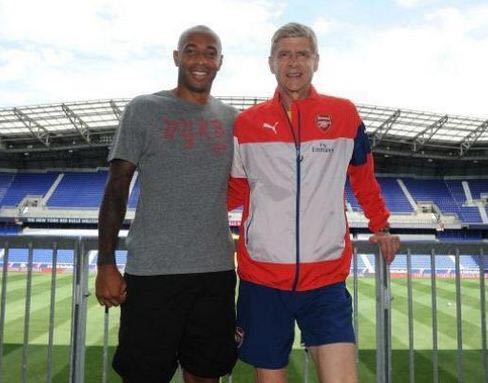 足球球员之间的友谊,足球场上的兄弟情谊