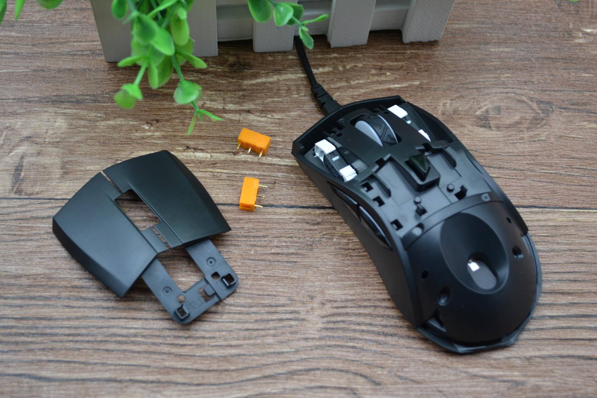 吃鸡神器测评天使之翼,吃鸡神器测评六指