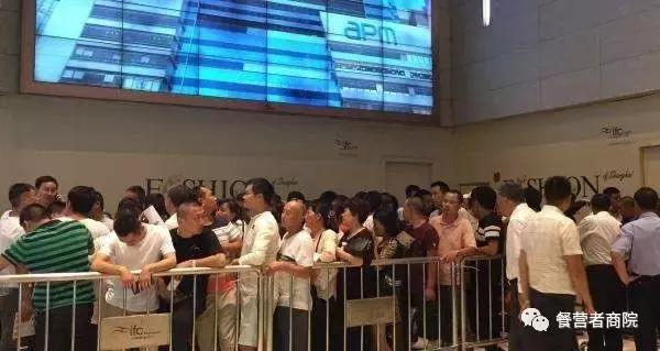 张国荣最喜欢去的茶餐厅,张国荣林青霞大陆演唱会