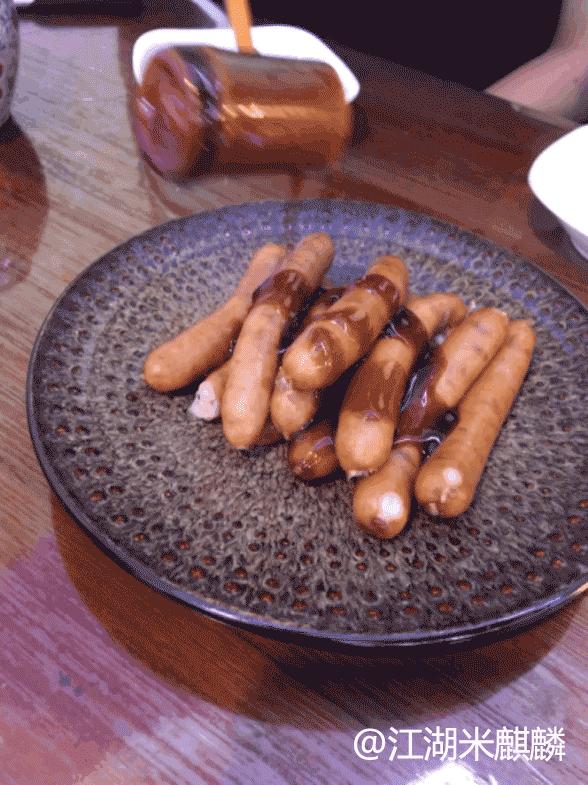 这家店猪排饭酱汁装在“阿拉丁神灯”里，还是22年前的味道！