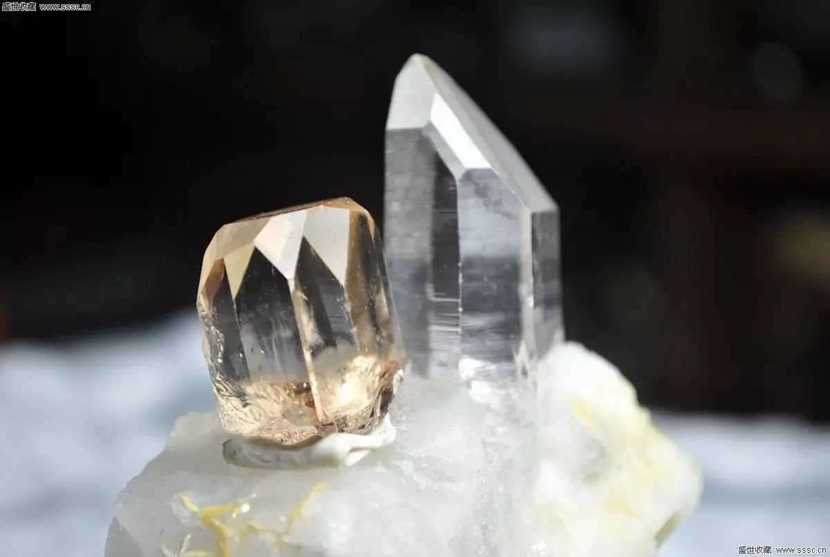 晶莹剔透的水晶宝石,晶莹剔透白水晶