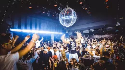 苏州没有夜晚,夜晚都在这些小酒馆里了