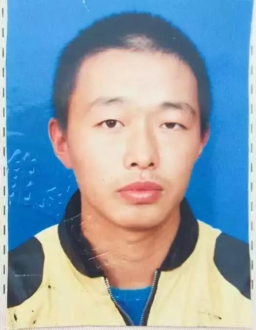 11岁男孩为父捐骨髓,男孩给爸爸捐髓儿子一天吃五顿饭