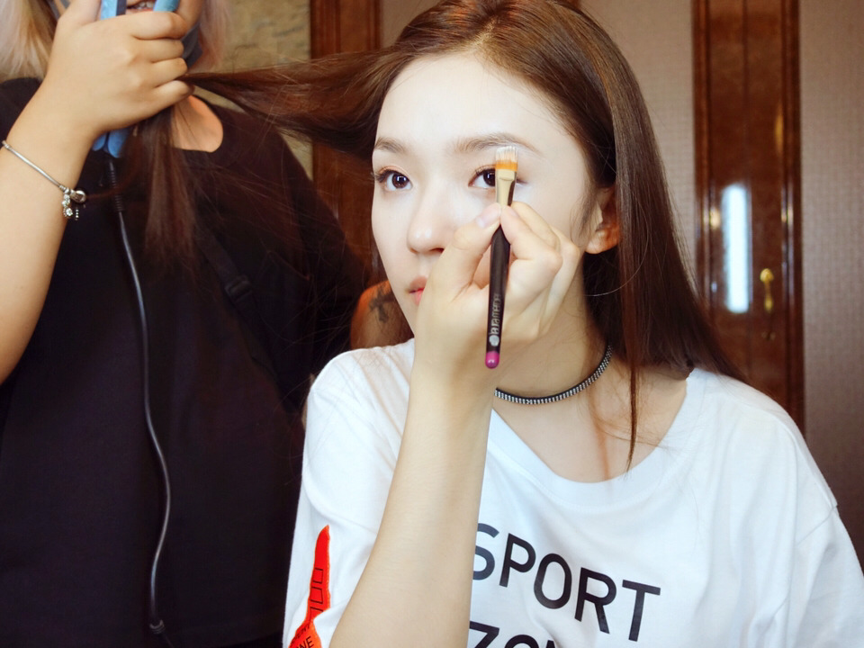 林允平价化妆视频 (林允种草的化妆品)