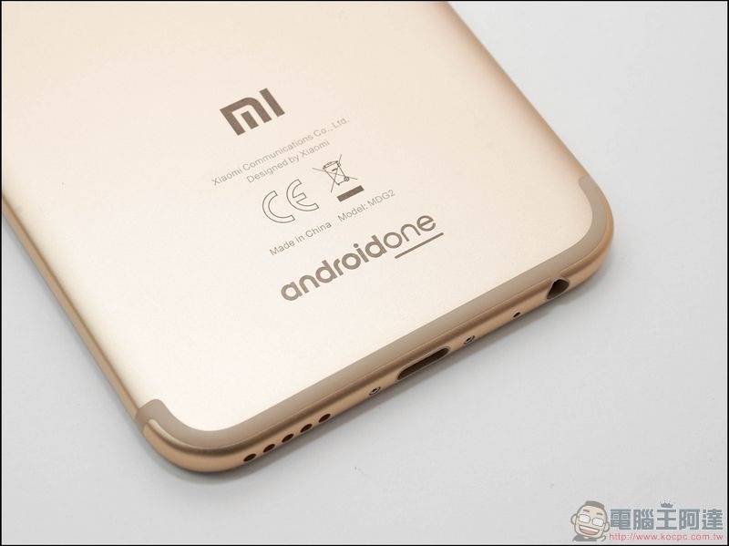 小米A1开箱评测：首款搭载AndroidOne系统的小米手机