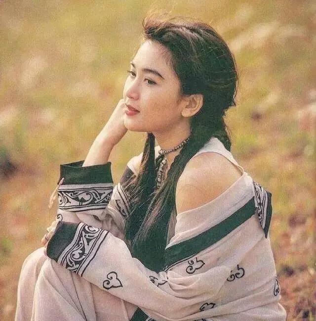 柴米油盐风花雪月也浪漫,柴米油盐酱醋茶抵不过风花雪月