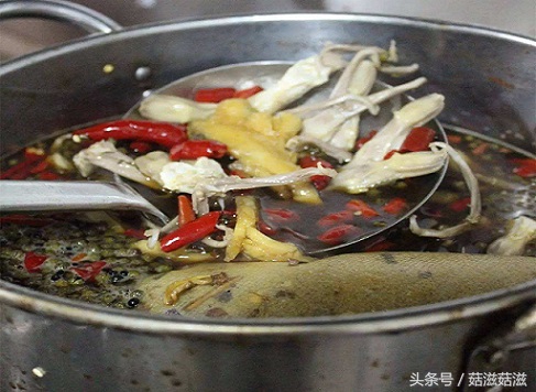 正宗久久鸭技术哪里学,久久鸭是进货还是自己做