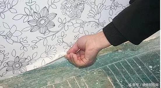 为什么墙纸上会有鼓包,自带胶的墙纸怎么贴不起泡