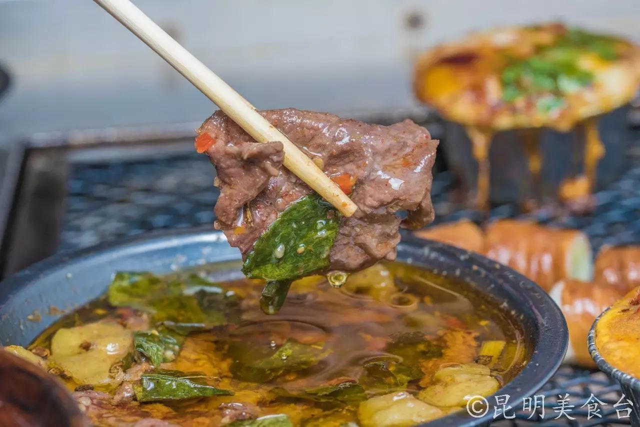 昆明每天蘸水500份的羊肉馆,昆明排名前十烧烤