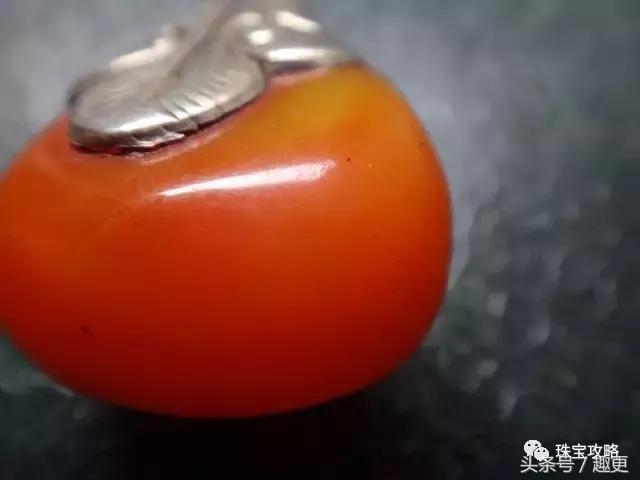 蜜蜡新老有什么区别,蜜蜡同样大的轻的好还是重的好