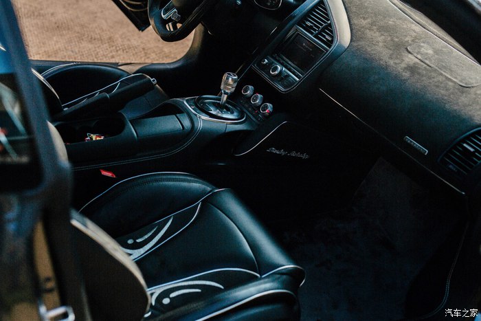 路西斯之星奥迪r8,奥迪r8帝王