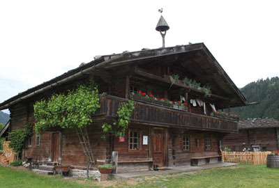 返乡农民工创业补贴需要什么条件,农民工回乡创业贷款怎么申请