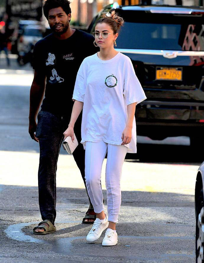 大牌早秋百搭单品，时髦不费力，拯救所有旧衣服