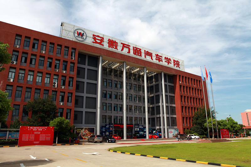 汽车镀膜镀晶封釉打蜡车衣的区别,打蜡封釉镀膜镀晶到底有什么区别