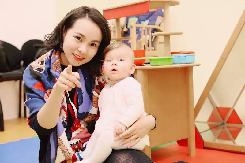 尿不湿是所有父母都该感激的发明，同意的举手