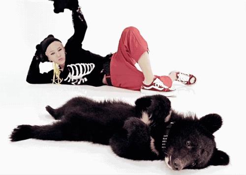 yeezy潮鞋推荐男学生,潮人夏季必入的鞋款yeezy椰子380