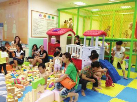 小便尿完痛还带血怎么回事,五岁女童尿后出血