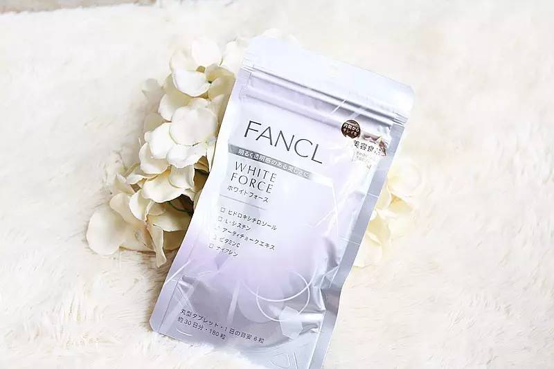 skii美白小灯泡,skii美白精华小灯泡测评