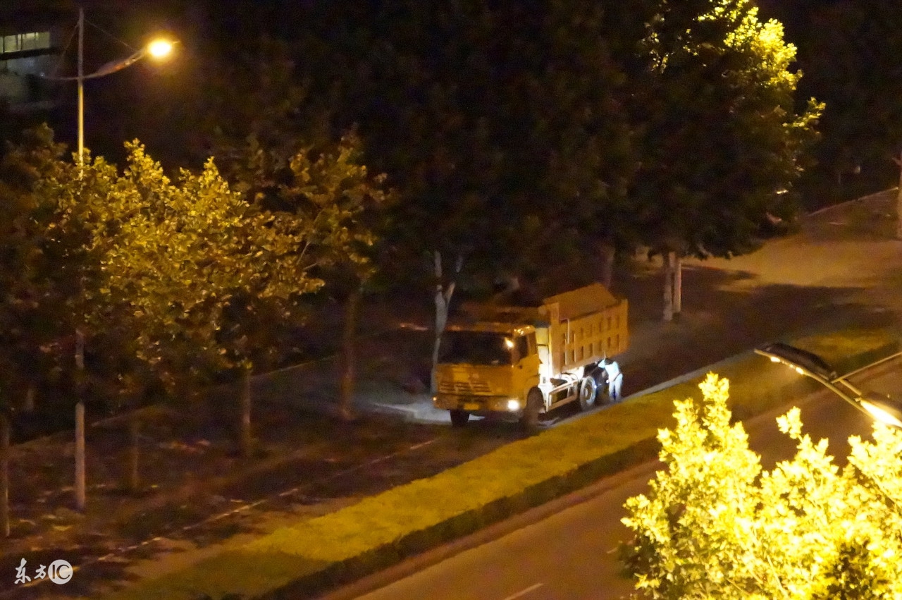 户外旅行防身神器,户外夜晚探险防身武器