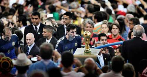 足球竞彩失败悲情时刻,足球史上最悲情的10大瞬间