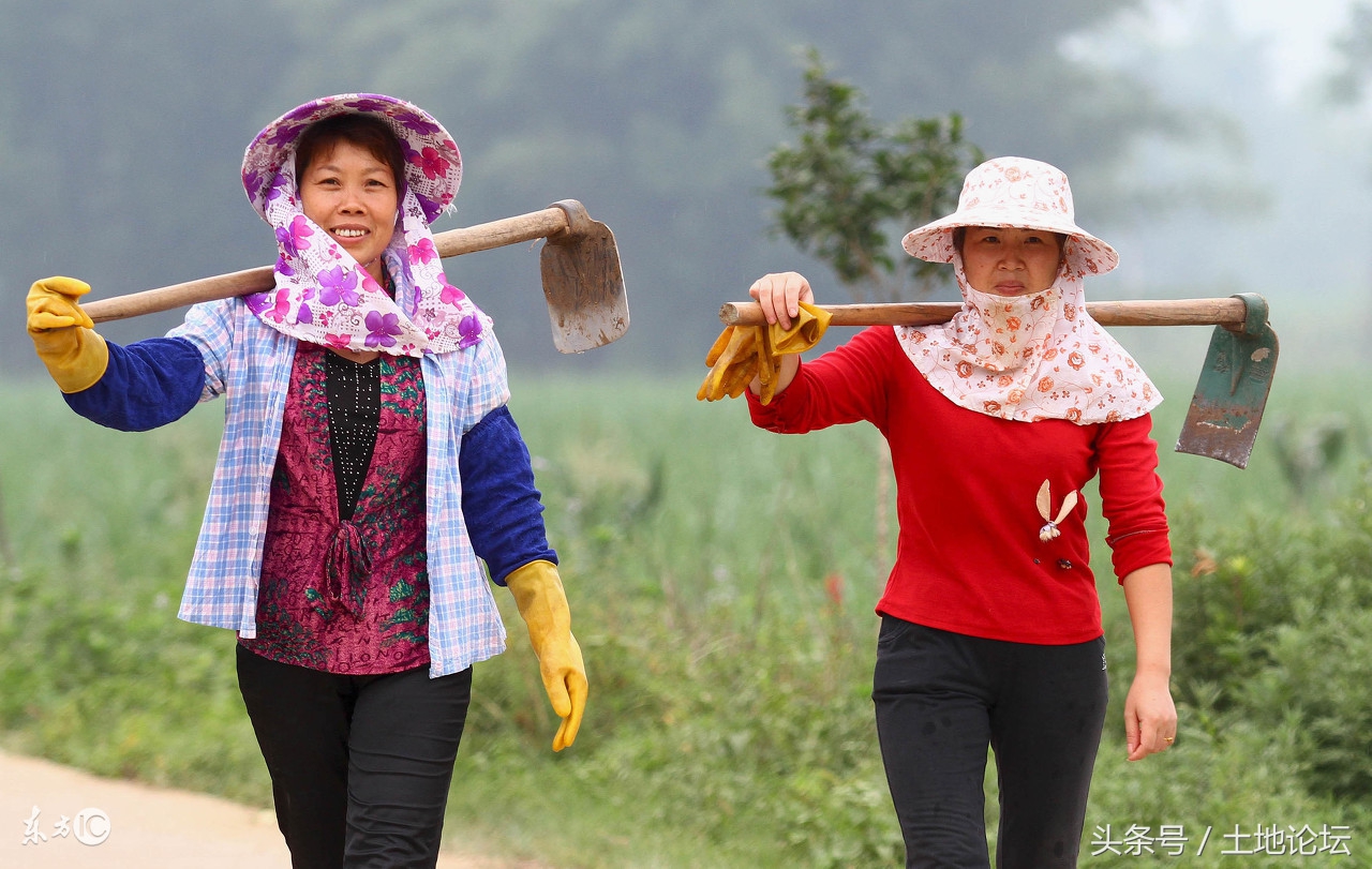 村里不给房产确权怎么办,村里不给分地如何起诉