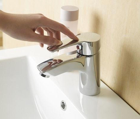 家里水龙头坏了可以找物业修理吗,家里水龙头坏了修理用关总阀门吗