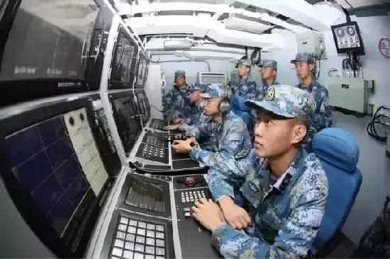 中国海军舰艇日常生活训练,中国海军舰上洗澡方便吗