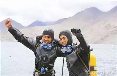 失踪潜水员图像在水下被发现,失踪4天的潜水员被发现