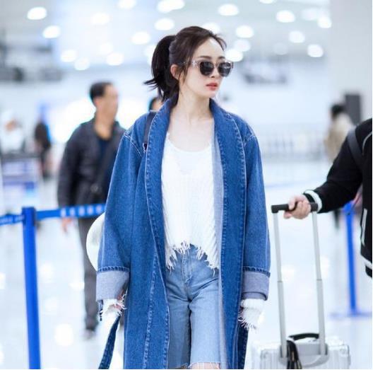 恭喜杨幂获得公益影响力人物大奖,杨幂获封国际影后难不难