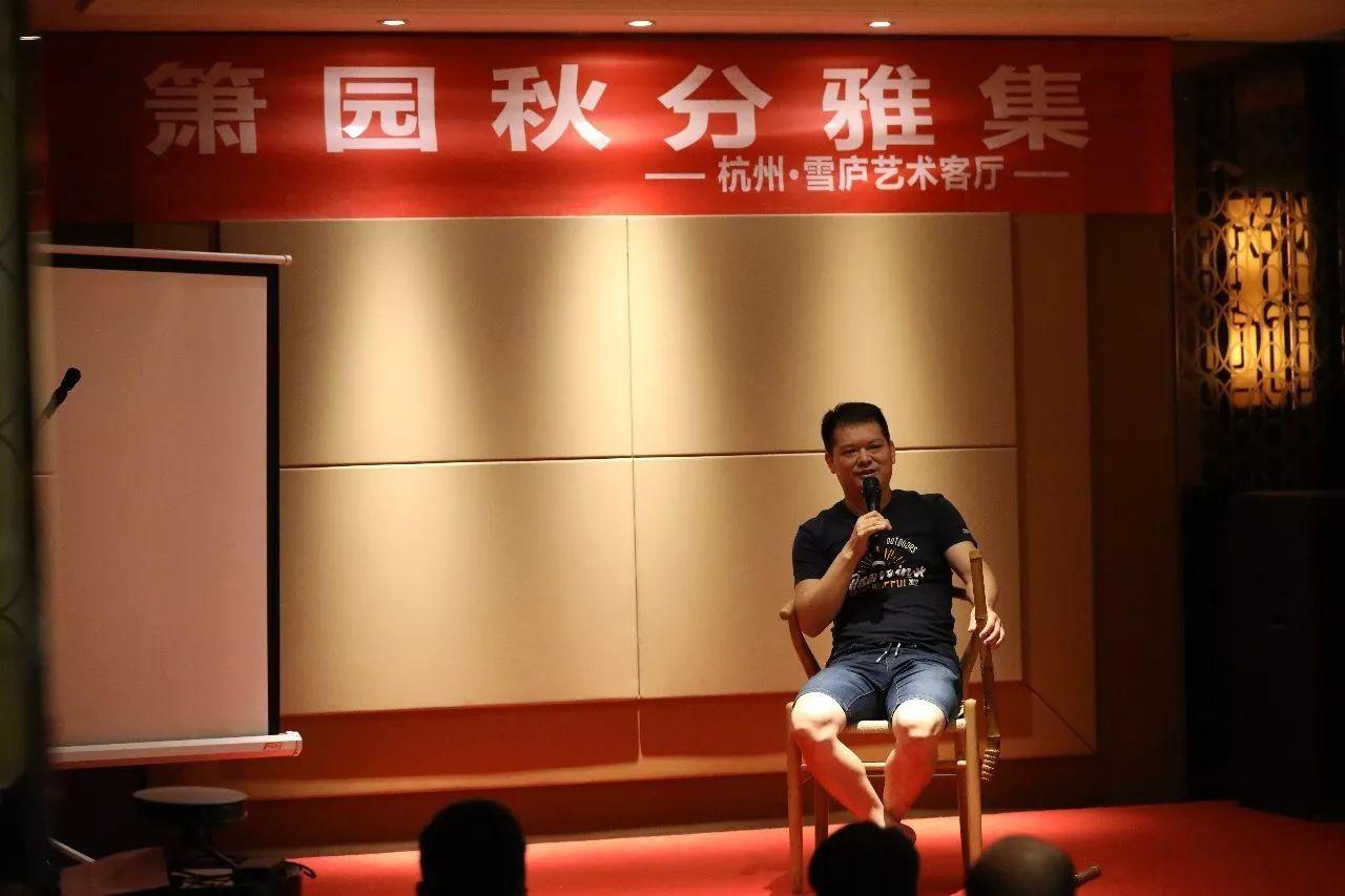 金风送爽同邀月下联,金风送爽迎中秋