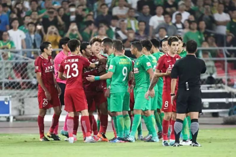 中国足坛近一周发生的事情,一个周末打两场球