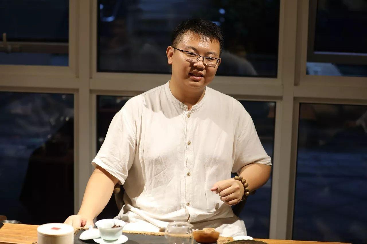 箫园秋分箫友雅集聚于杭州“雪庐”交流箫艺术