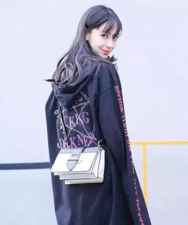 带货女王杨幂御姐,prada2024秋冬秀有刘雯吗