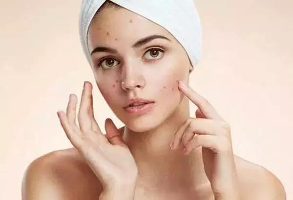 继续用这些,你的脸一定会变得很惨~