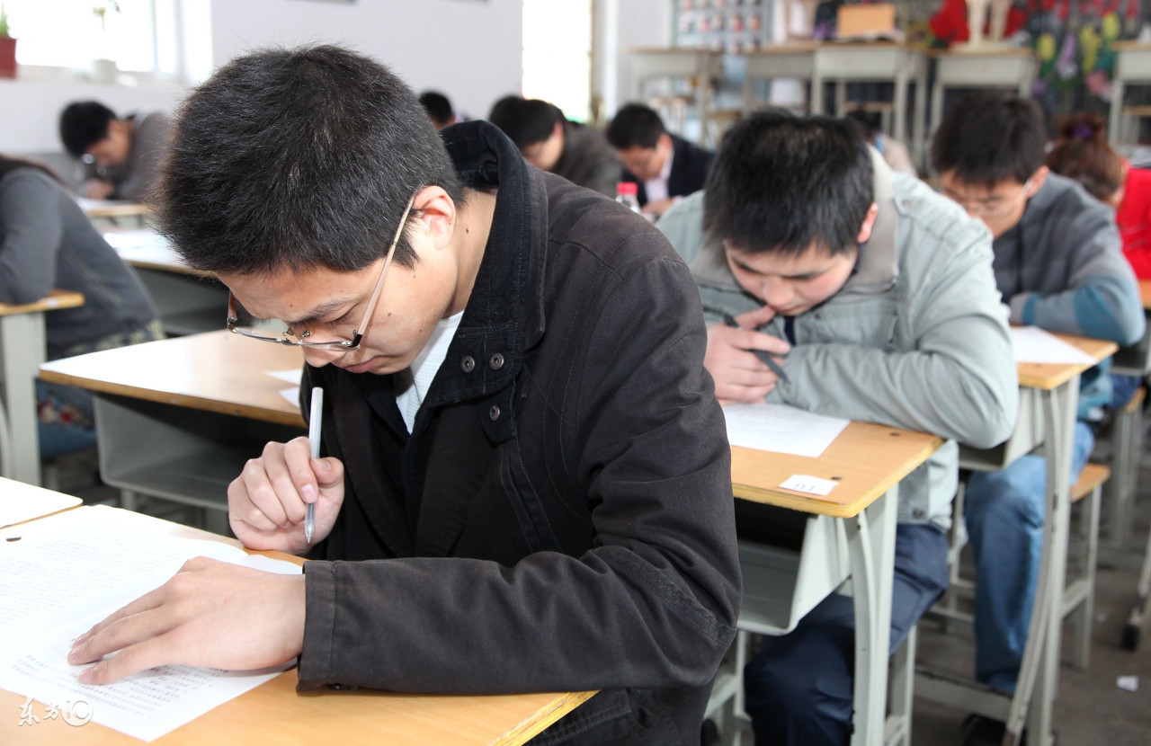 广东二级建造师报考流程,二级建造师变更注册流程