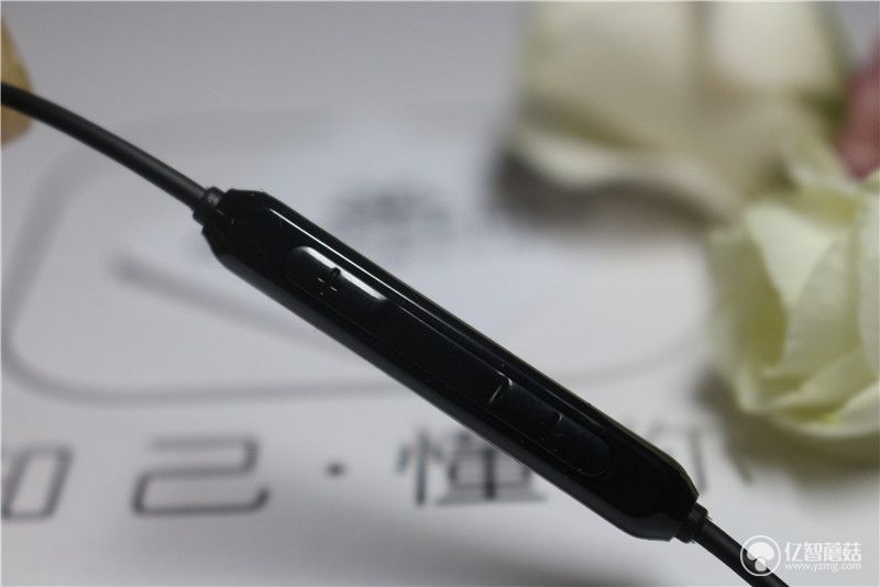 asaki耳机优缺点,as20圈铁入耳式耳机