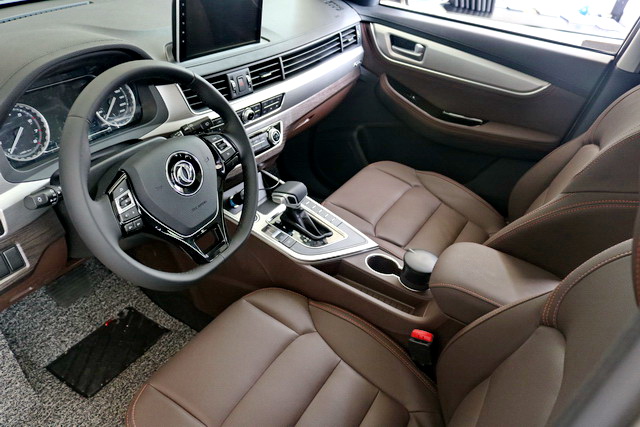 2017款东风风行景逸x5全款多少钱,2017款景逸x51.6l豪华版测评