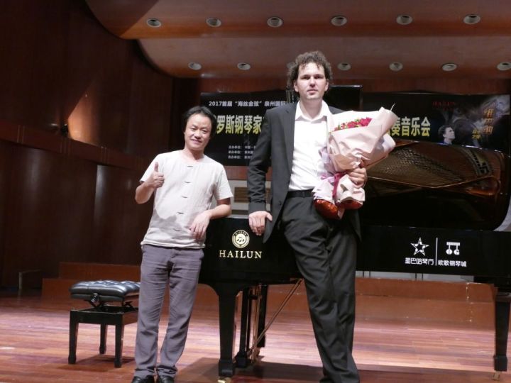 海伦维也纳演奏,海伦钢琴维也纳