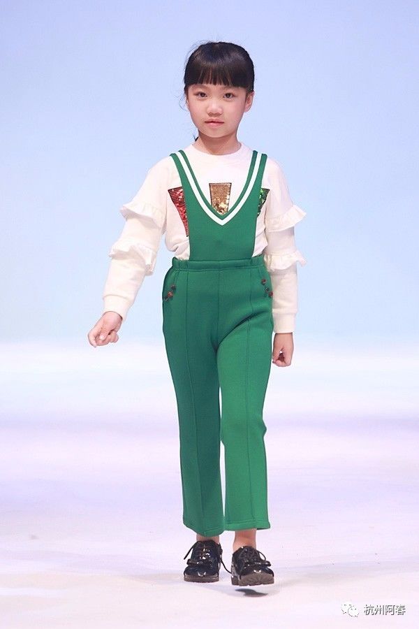 渝派精品服装,渝派系列服装