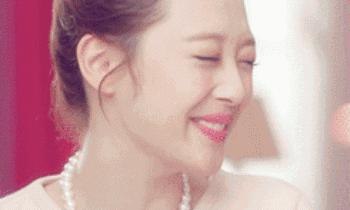 蜜粉散粉粉饼区别在哪,蜜粉散粉和粉饼哪个适合干性肌肤