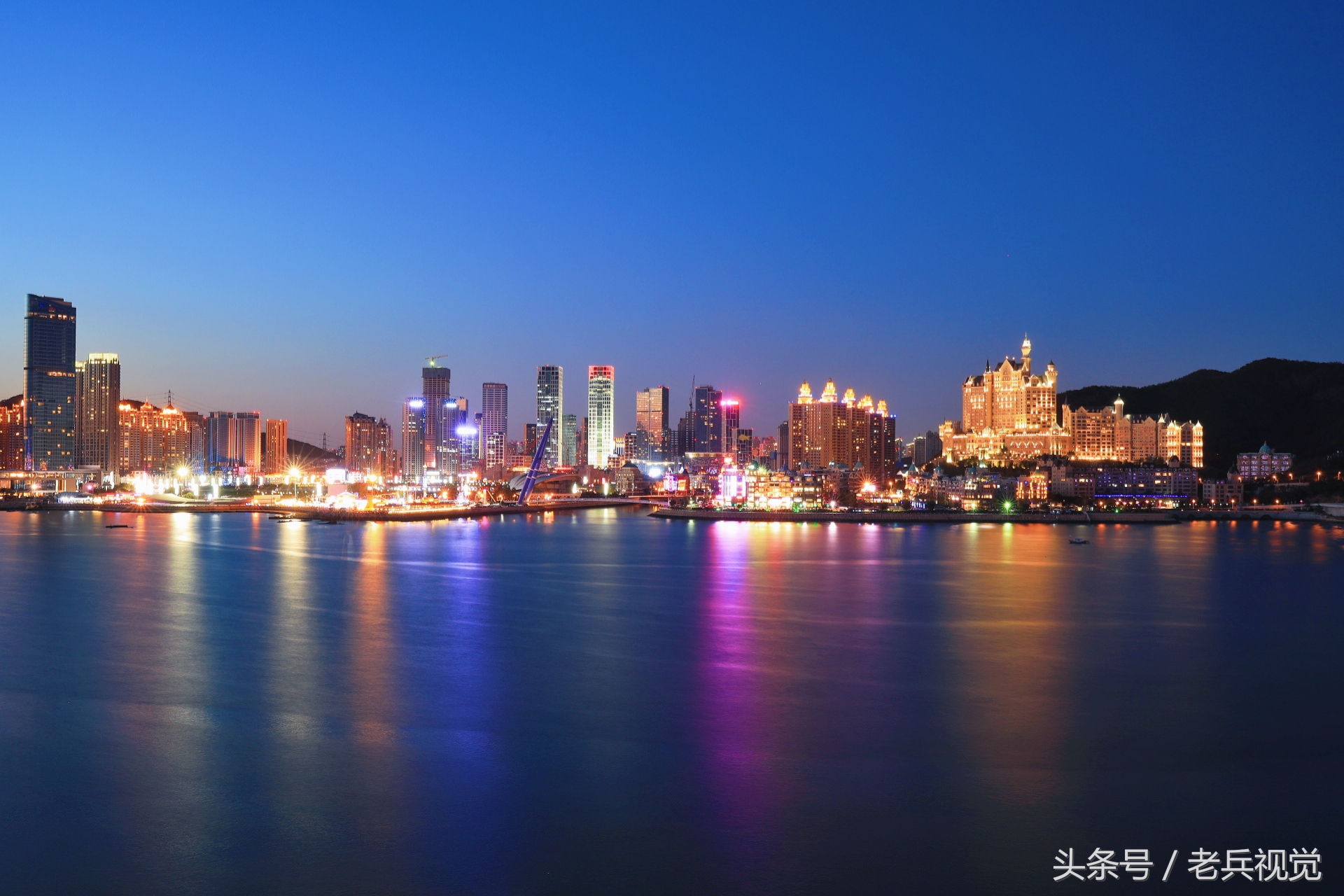 听说你也喜欢看海的英文,听说你也喜欢海什么意思