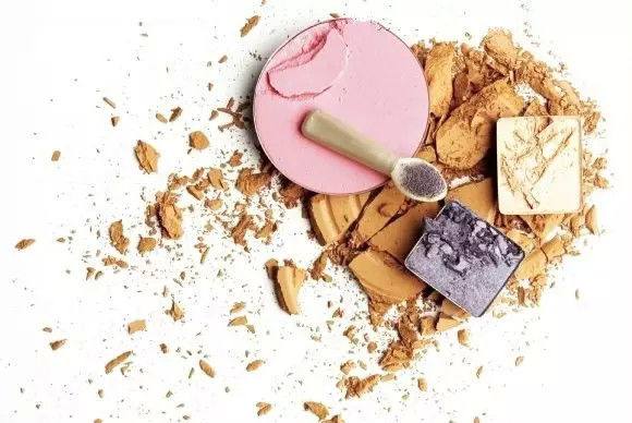 散粉蜜粉和粉饼的区别及用法,蜜粉散粉粉饼有什么区别