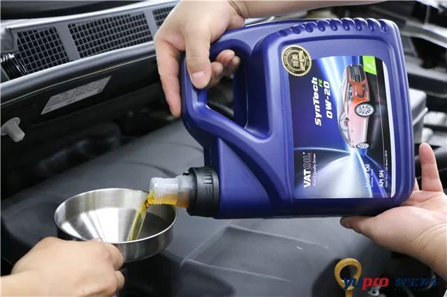 不愧是“奶爸神车”，它的换油保养方式出乎意料！